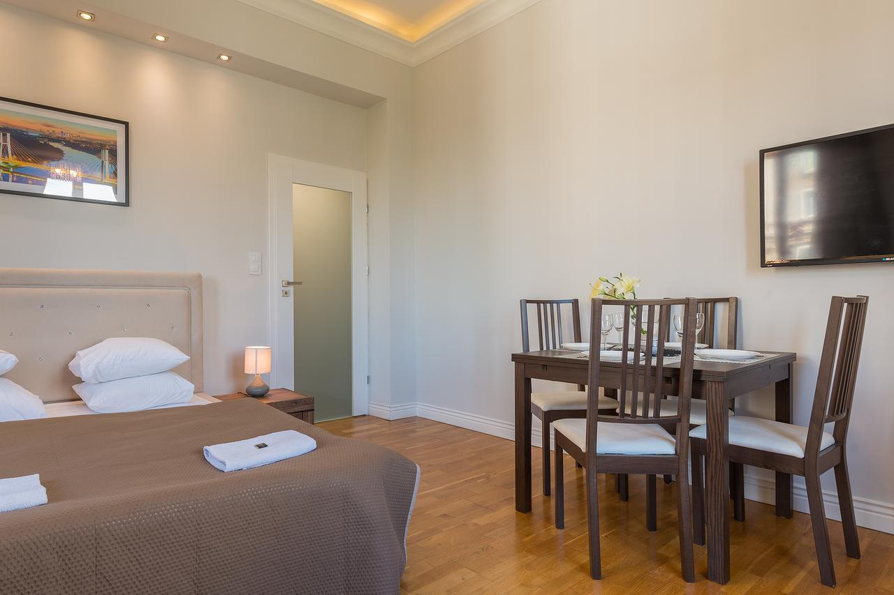 Andersa Apartments Varşovia Exterior foto